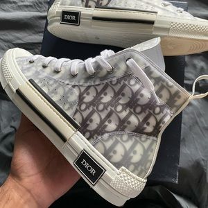 Dior B23 High-Top Sneaker White and Black Dior Oblique Canvas Size 11 ( EU 45 )